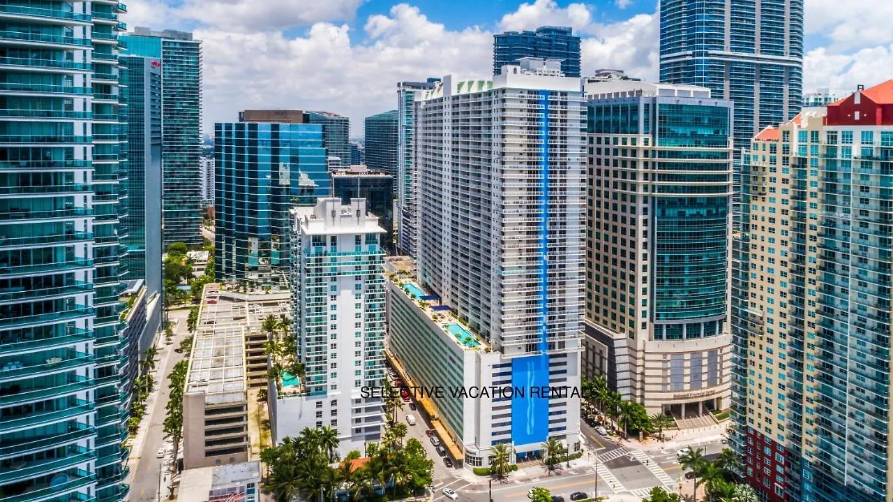 Downtown Brickell Popular 4 Bedrooms Bayview Apartment *