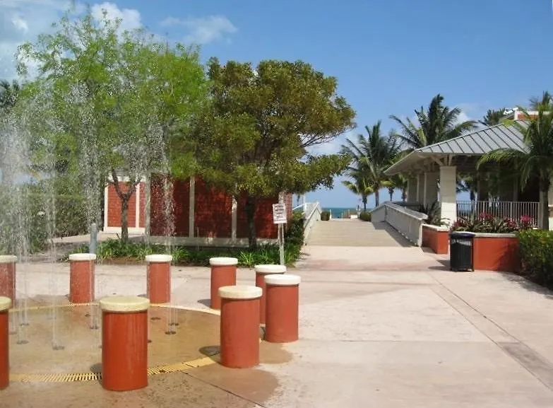 Apartment Gorgeous Beachy Chic In Key Biscayne Miami