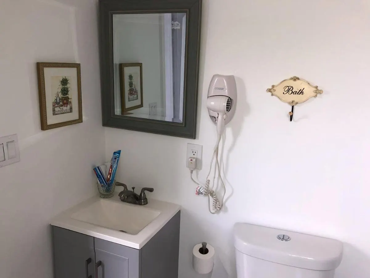 Cozy Aqua Private With Parking Homestay *
