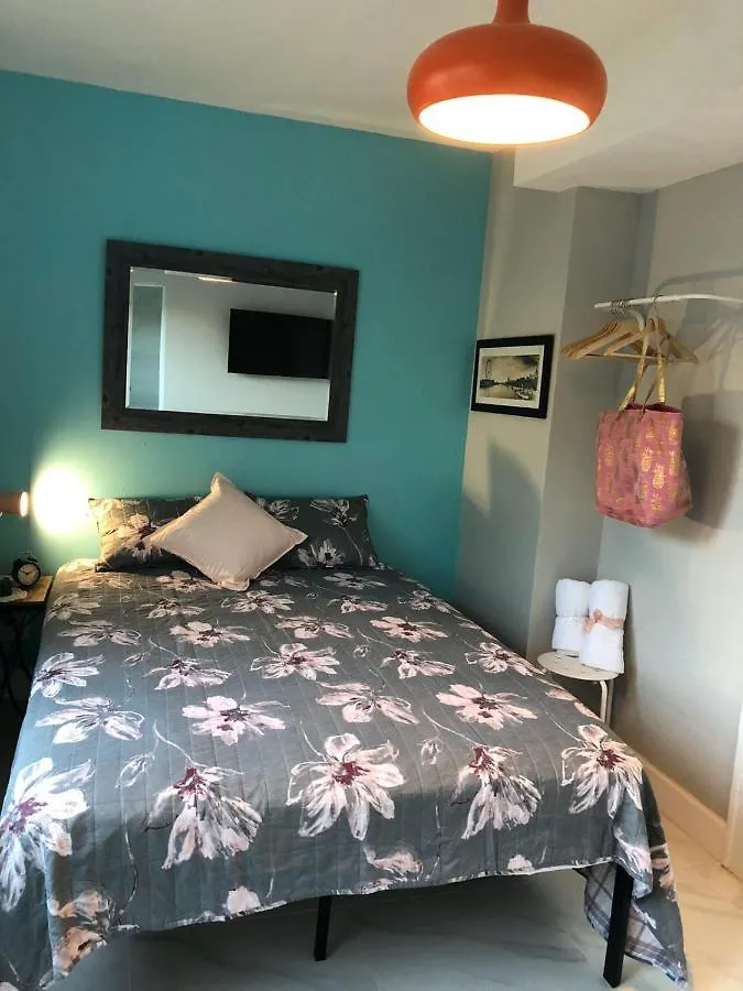 Cozy Aqua Private With Parking منزل للإقامة *