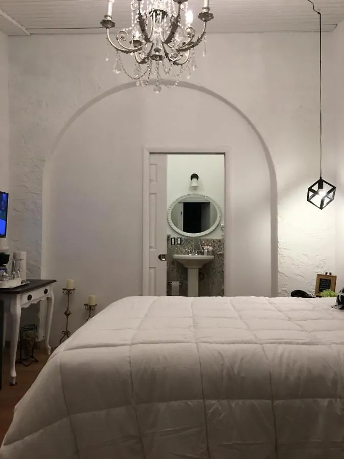 Private Loft In The Heart Of Little Havana Δωμάτια σε οικογενειακή κατοικία Μαϊάμι