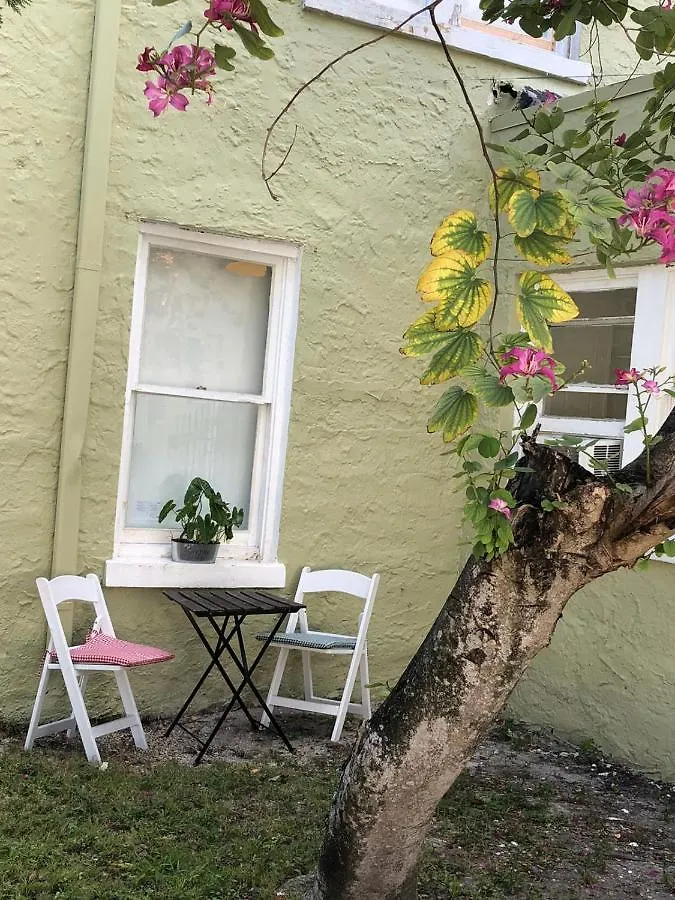 Comfy And Spacious With Free Parking Homestay Miami