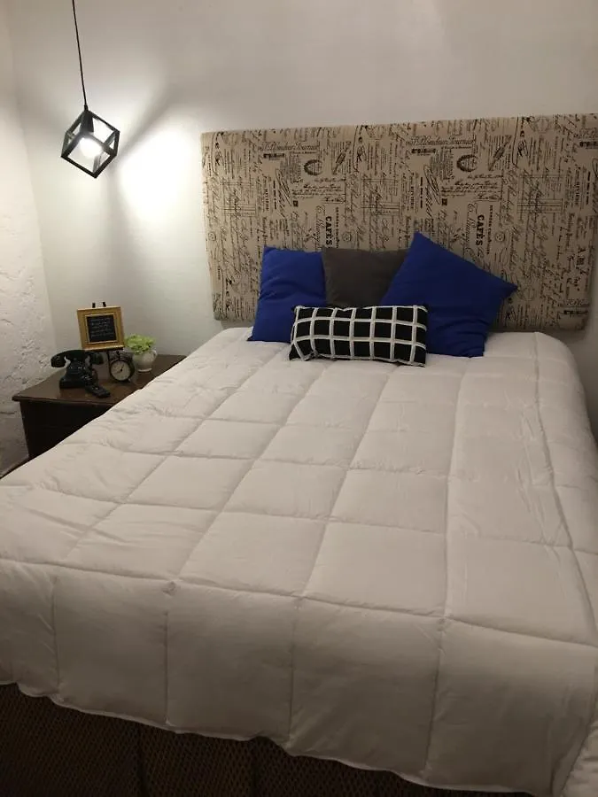 Private Loft In The Heart Of Little Havana Δωμάτια σε οικογενειακή κατοικία *