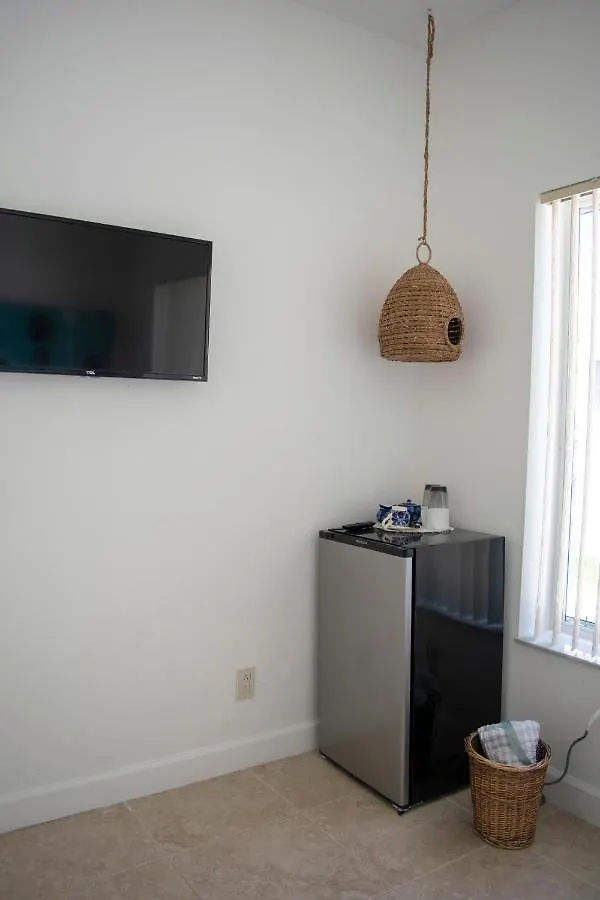 Homestay Relax And Unwind In Little Havana