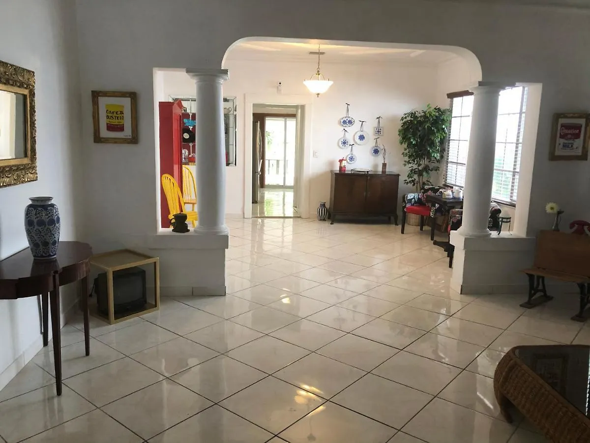 Private Next To Calle Ocho * 迈阿密