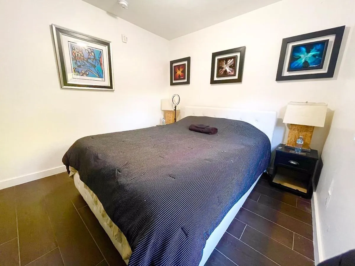 Deons Airbnb *
