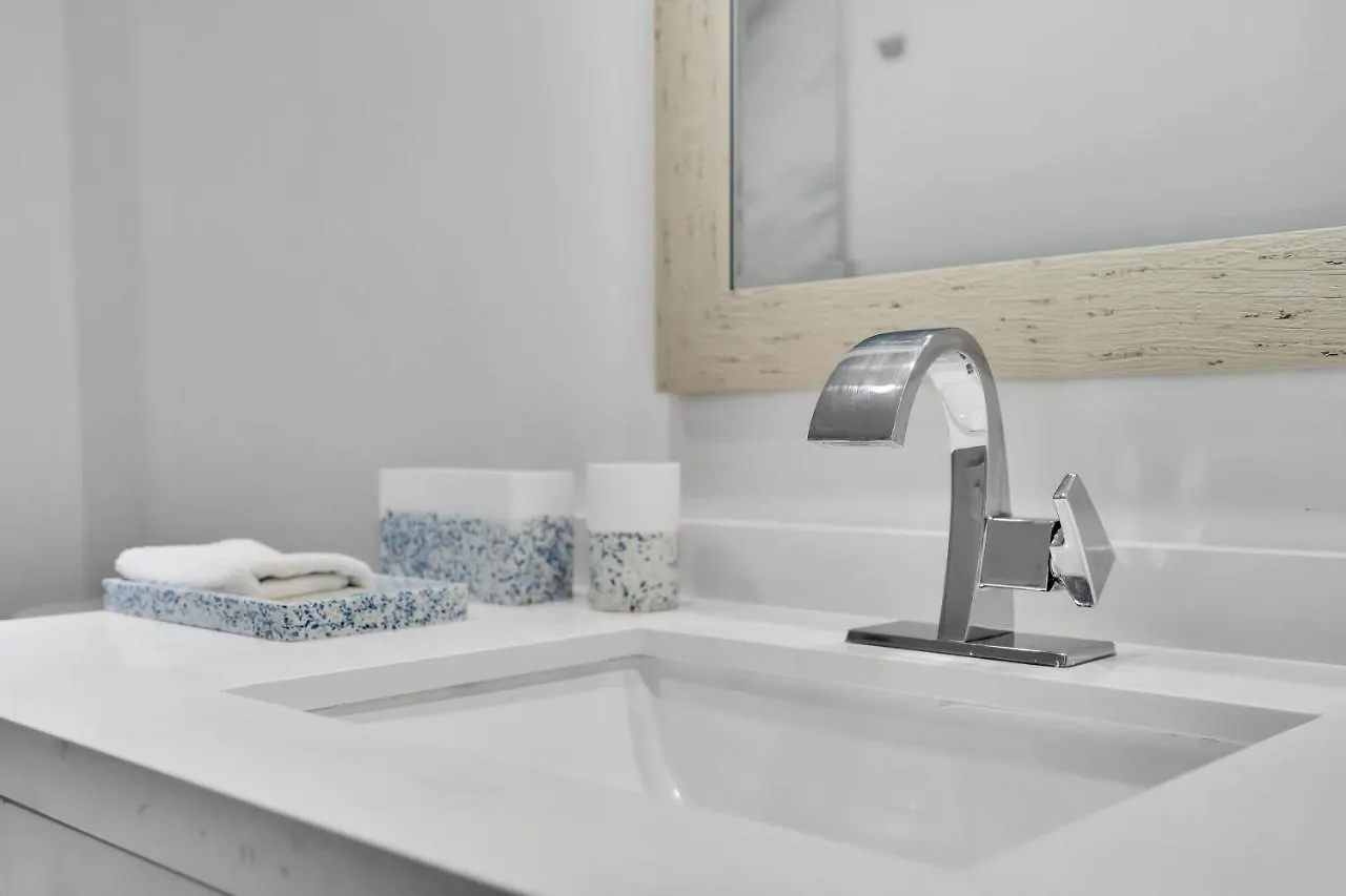 Newly Remodeled - Key Colony * Miami