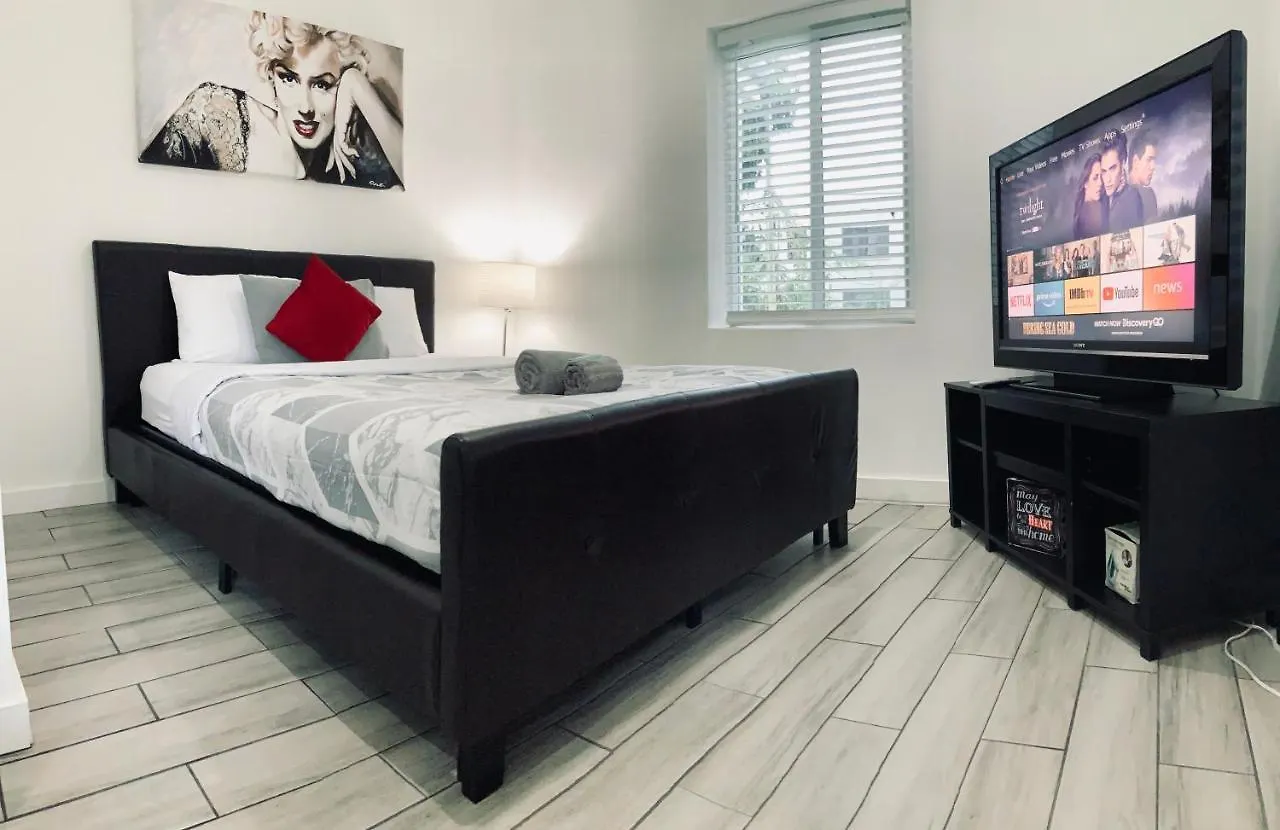 Adorable Private In The Heart Of Miami!