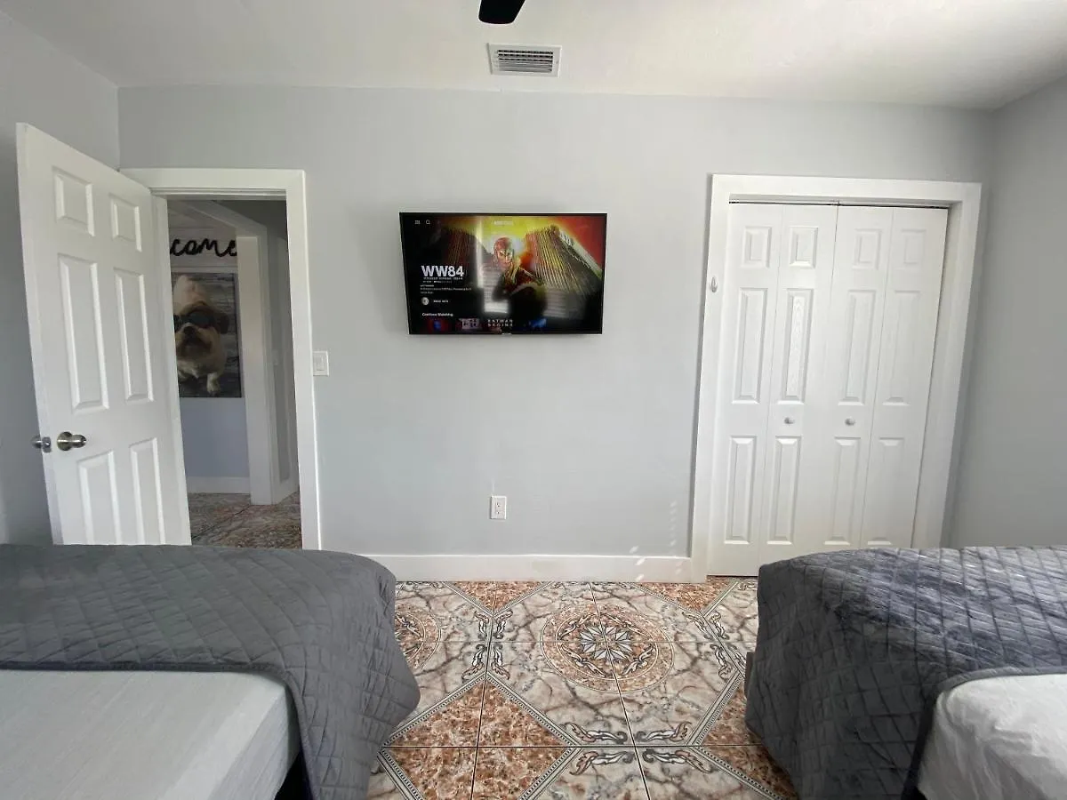 度假居 Main House 3 Bed 2 Bath & 1 Bed 1 Bath *