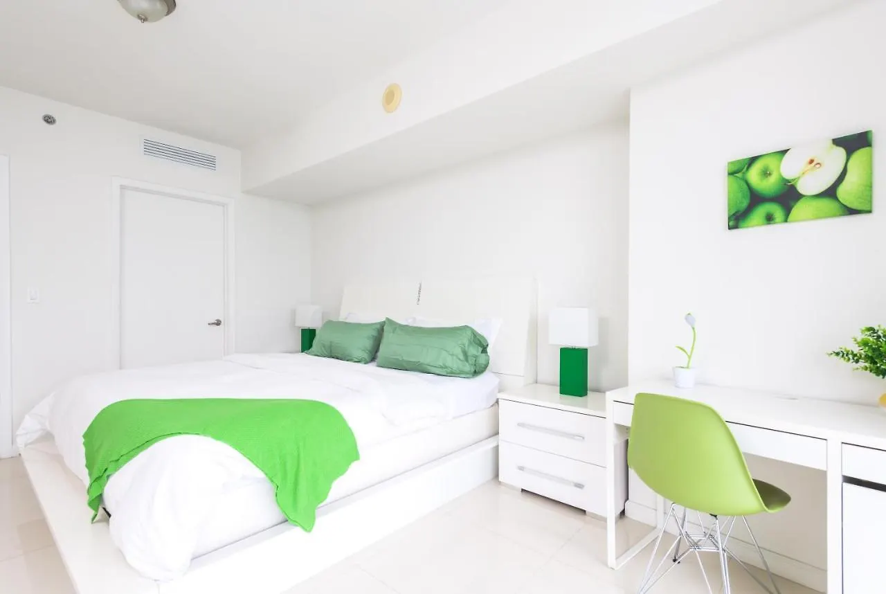Waterfront Spacious Luxury 1 Bedroom Iconbrickell