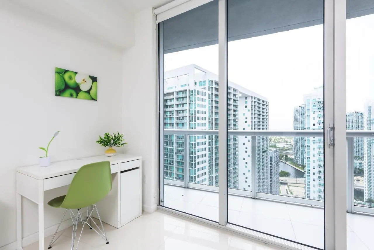 Apartment Waterfront Spacious Luxury 1 Bedroom Iconbrickell