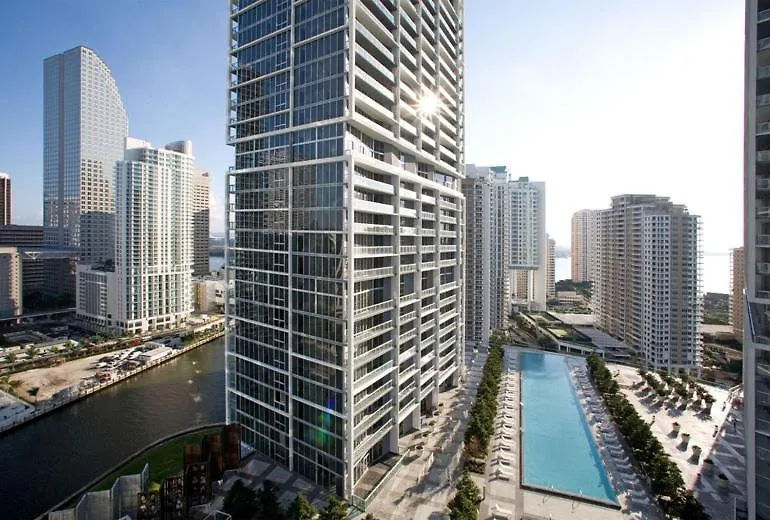 Waterfront Spacious Luxury 1 Bedroom Iconbrickell