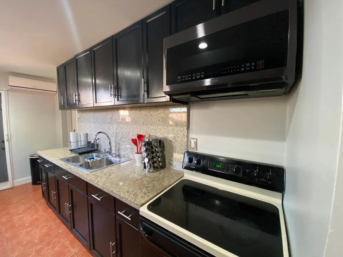 度假居 Main House 3 Bed 2 Bath & 1 Bed 1 Bath *