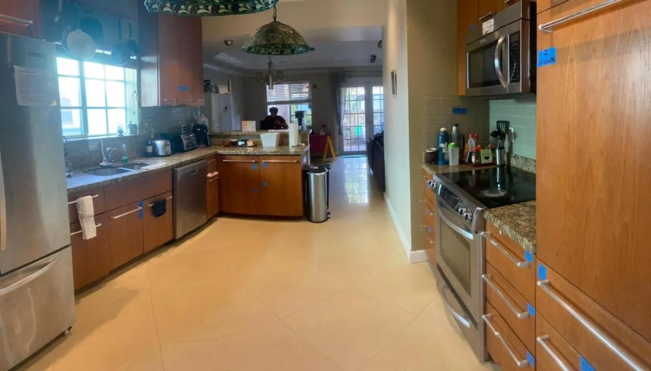 House World Connect Homestay *