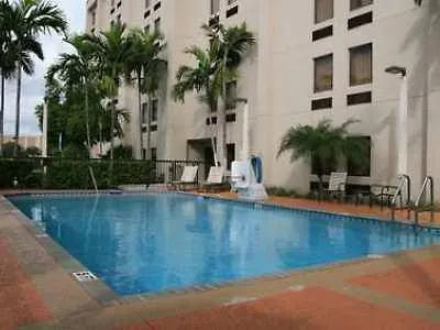 Hampton Miami-airport West