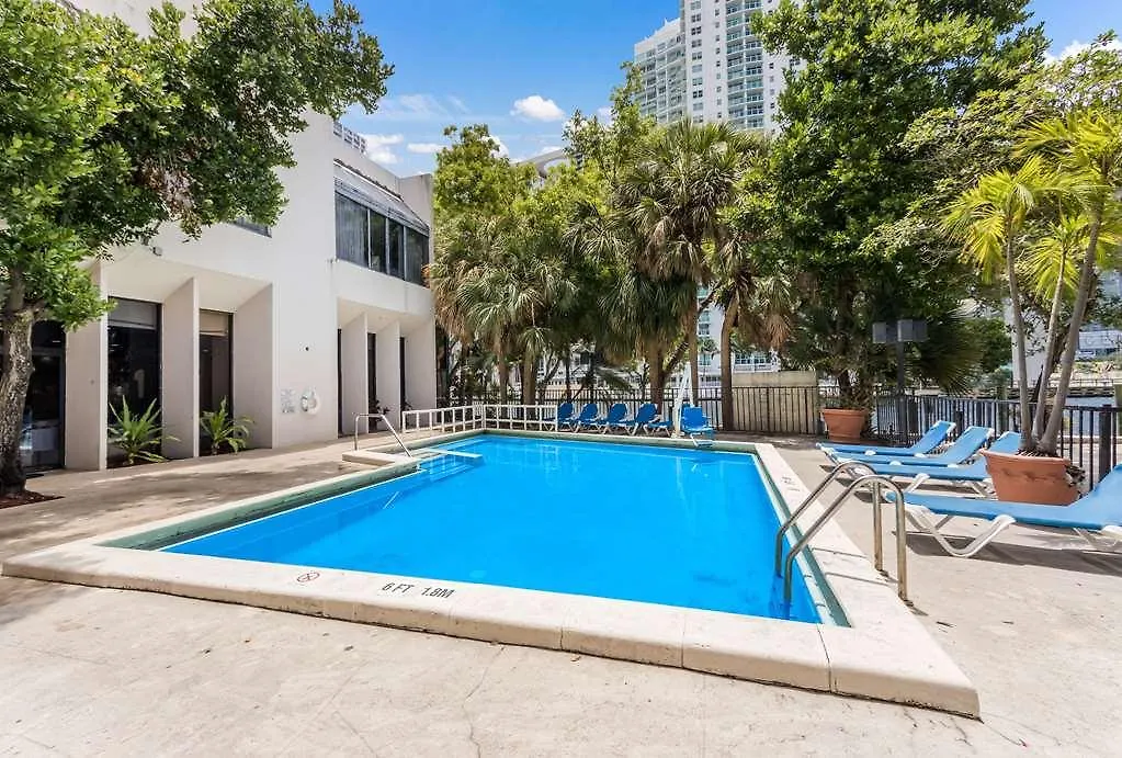 Comfort & Downtown Brickell-port Of Hotel Miami