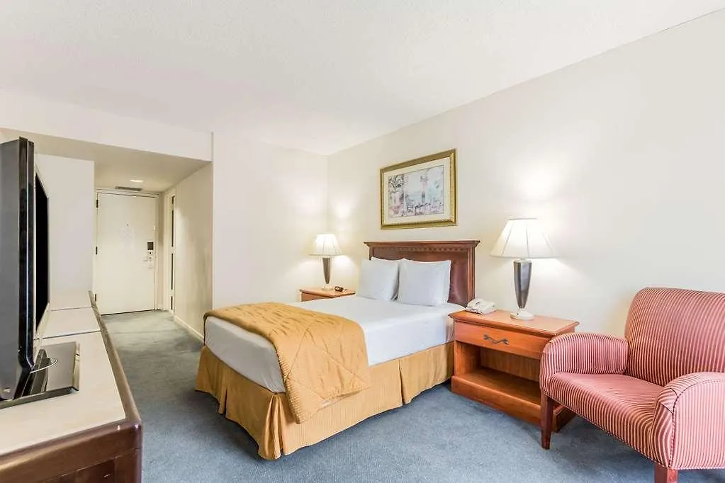 Comfort & Downtown Brickell-port Of Hotel 4*