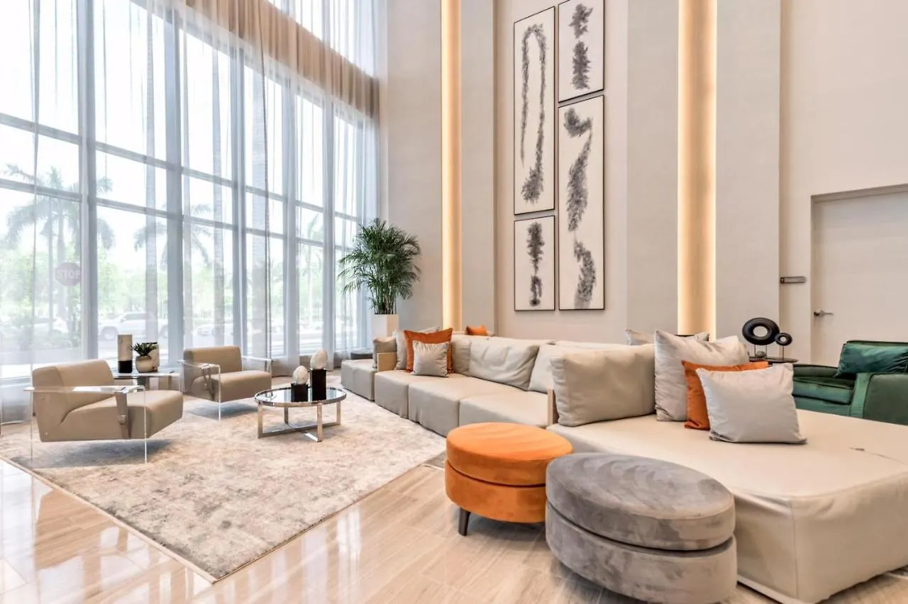 Luxury 2bd In Downtown Doral Апартаменты