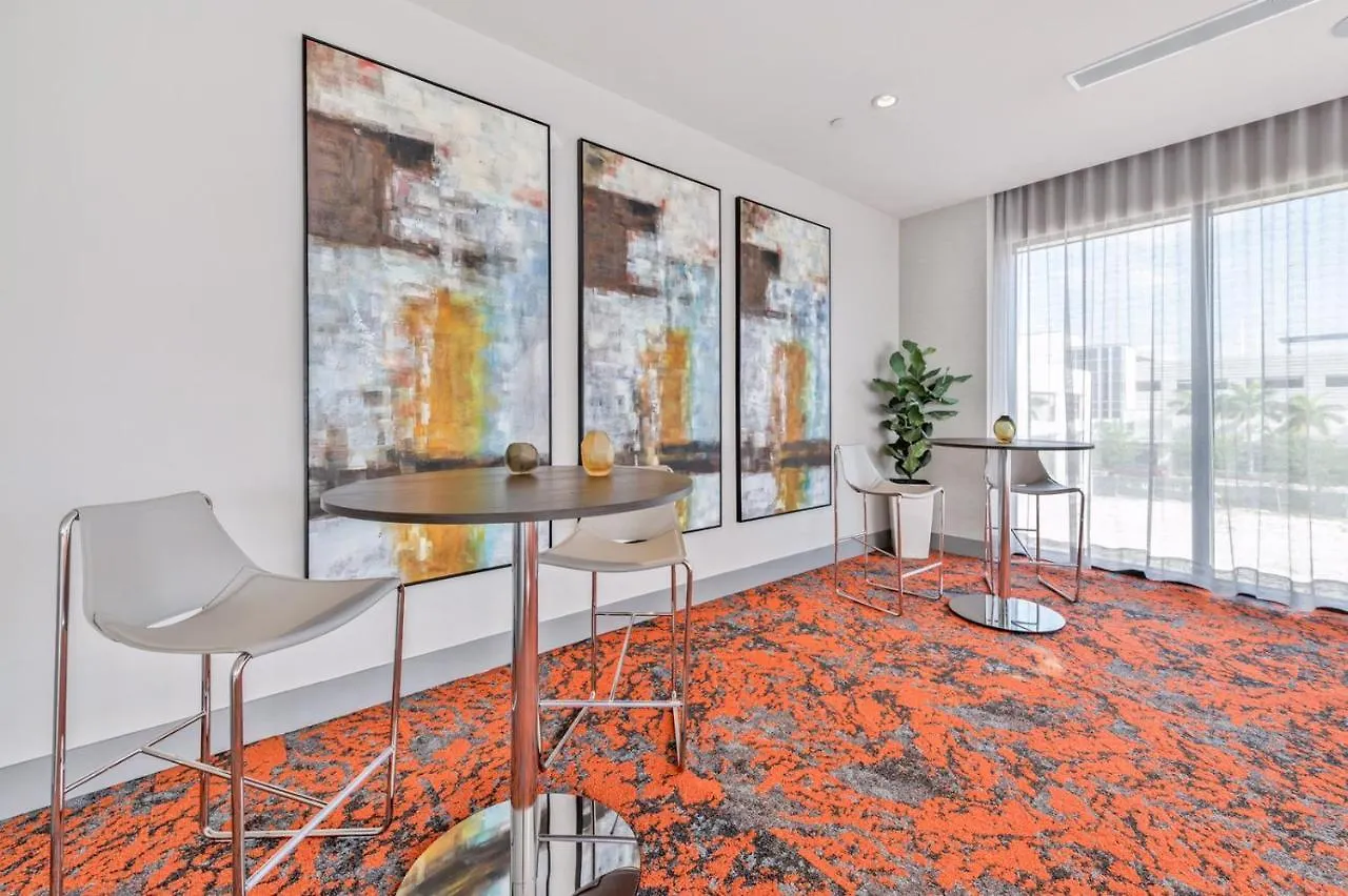 Apartment Luxury 2bd In Downtown Doral Miami