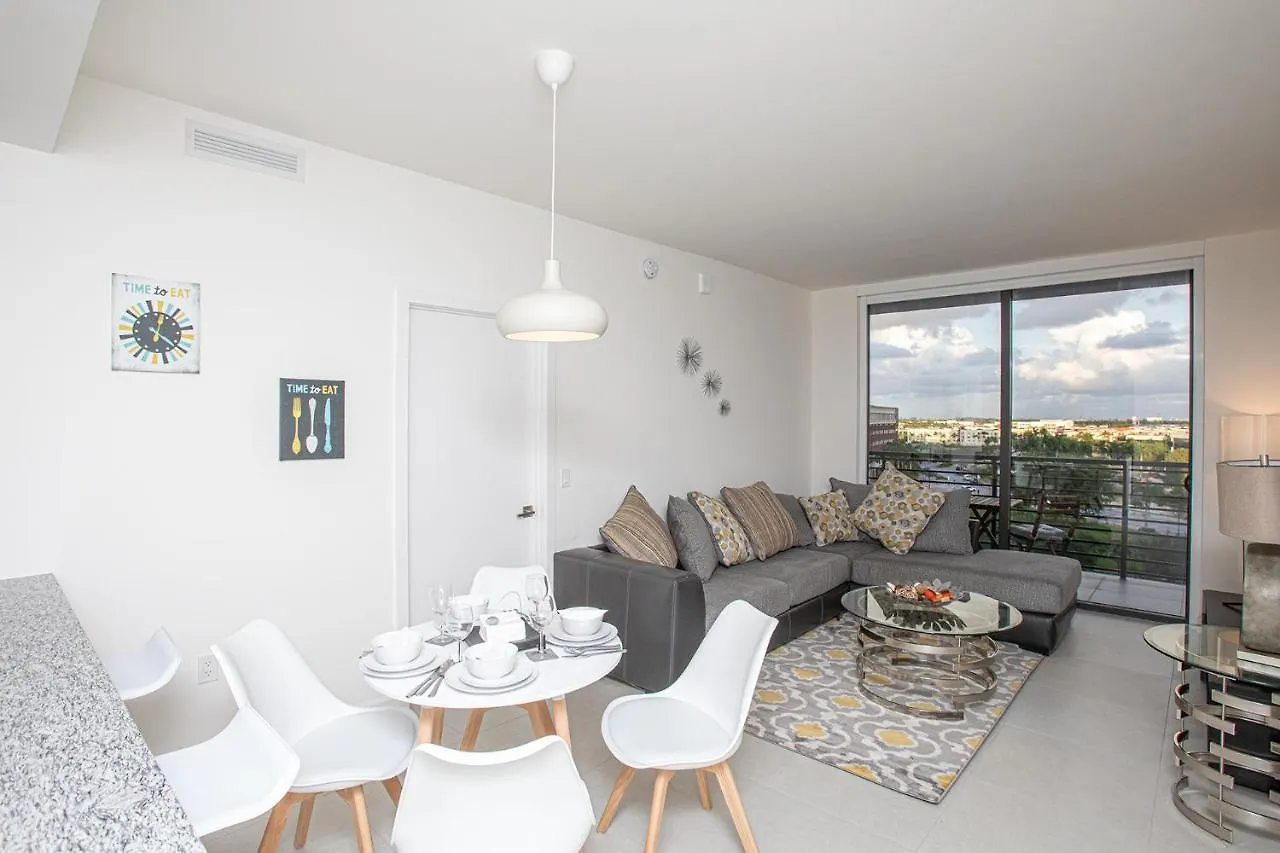 Apartment Luxury 2bd In Downtown Doral *
