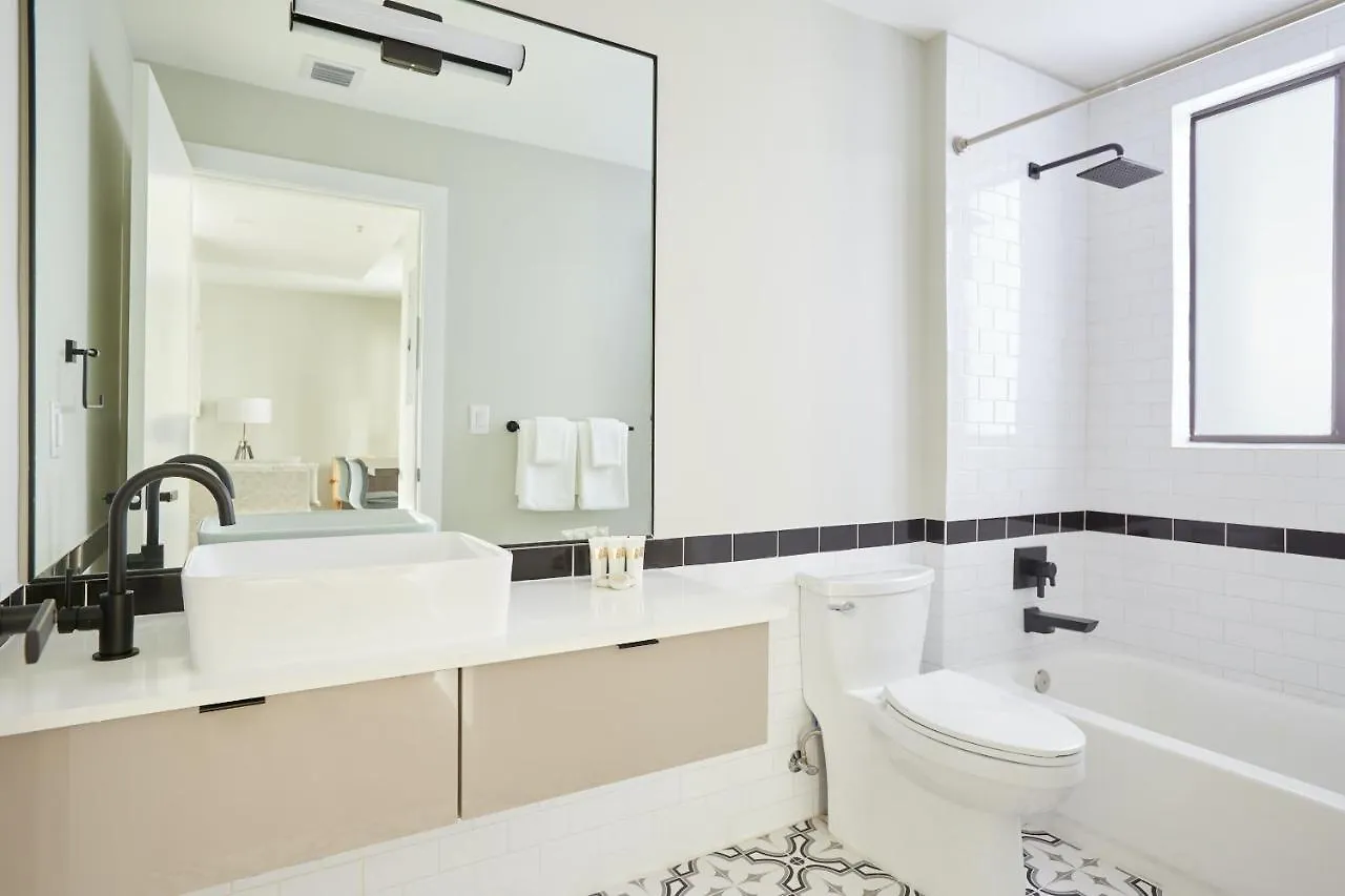 Sonder The Palace Aparthotel Doral