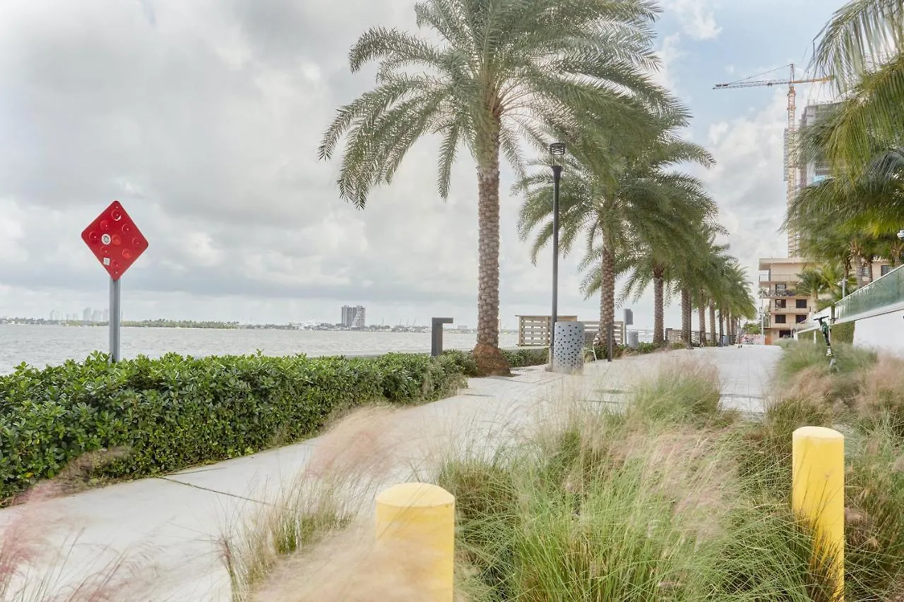 Sonder The Palace Doral