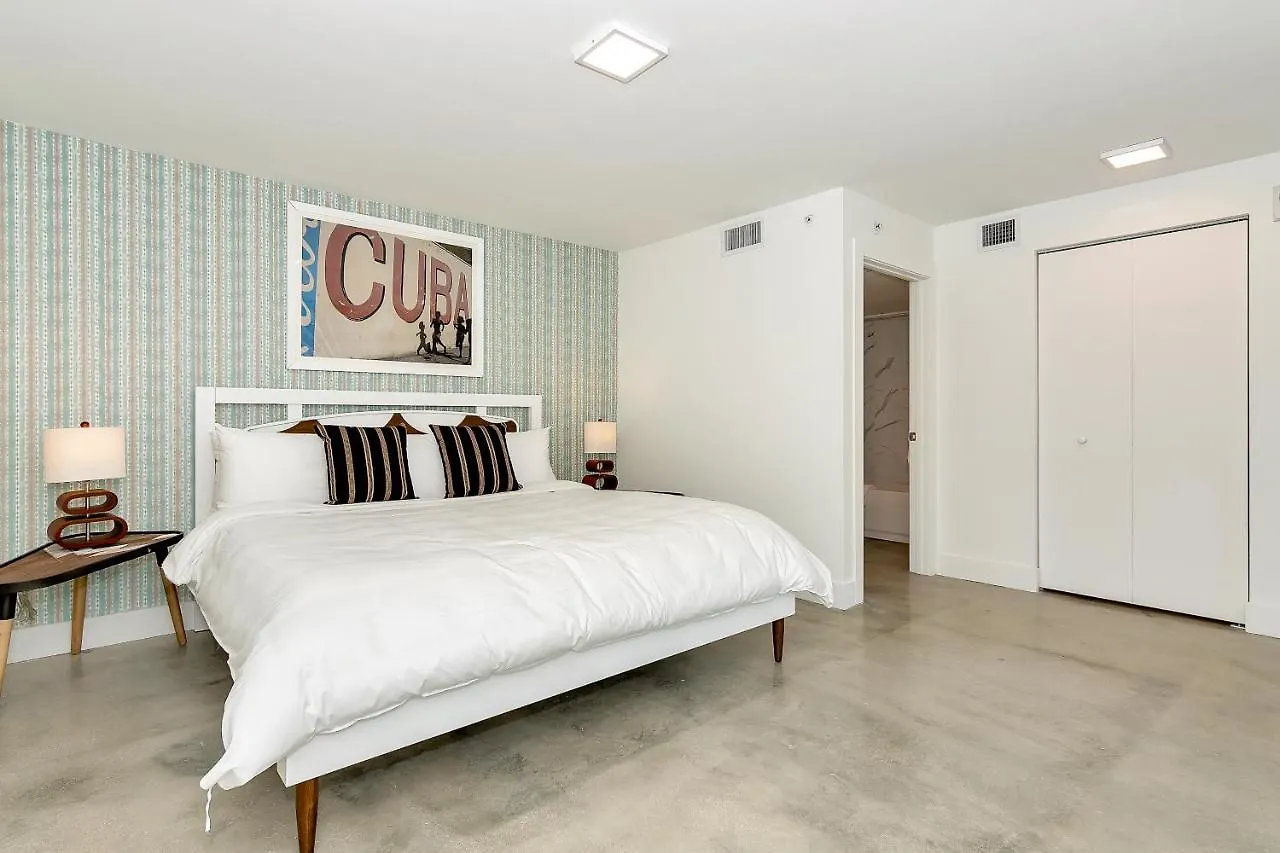 Apartment Roami At Grove 27