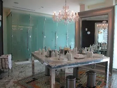 Luxury Waterfront In The Urban Oasis At Icon-brickell Free 公寓