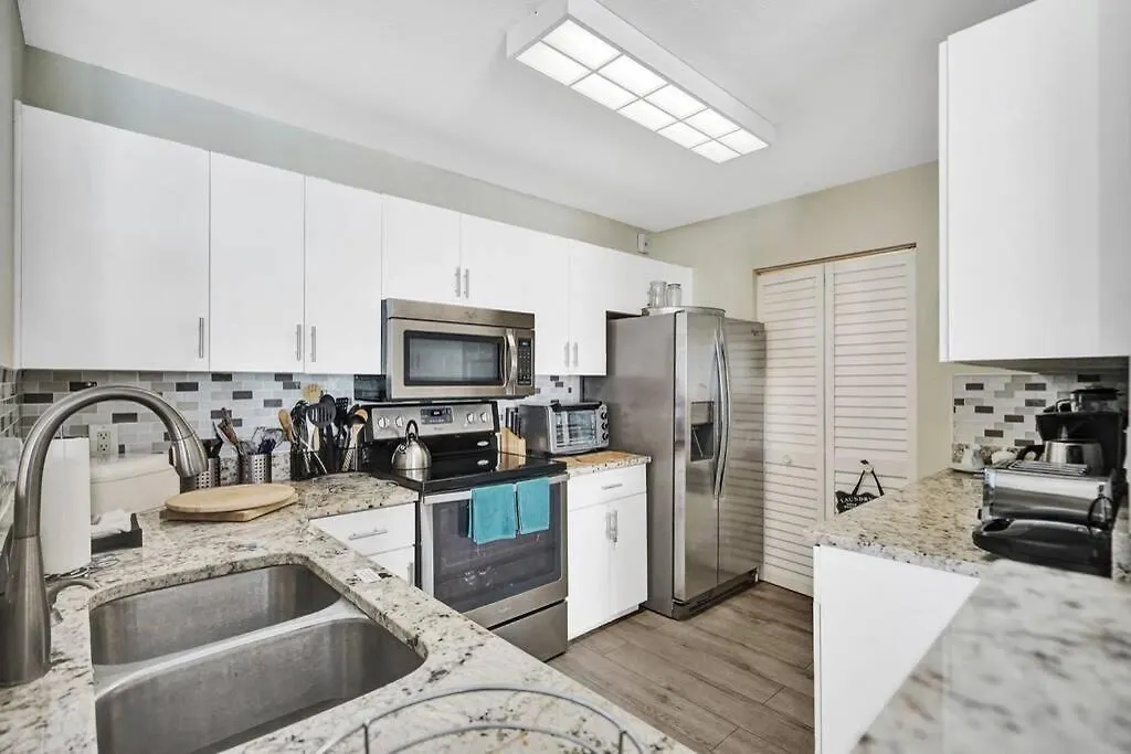 Yacht Club At Aventura Amazing Marina View Parking Included Miami