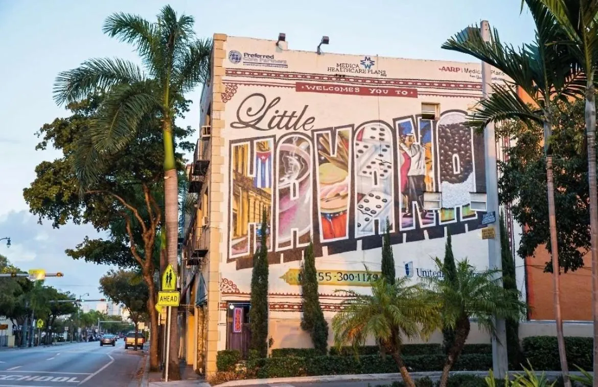 Adorable Private In The Heart Of Miami! Апартаменты Майами
