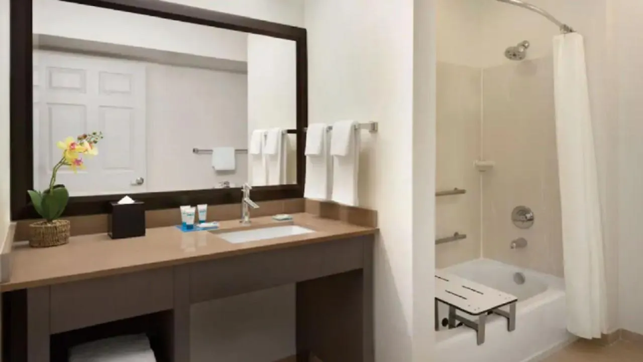 Hyatt House Airport Miami