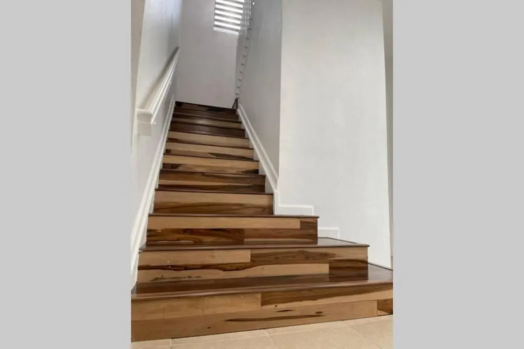 Yenya Villa Miami