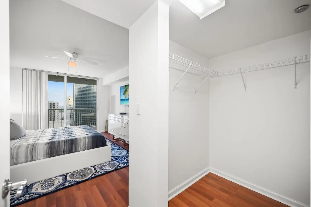 Luxurious 1br High Rise Brickell-free Parking * Miami