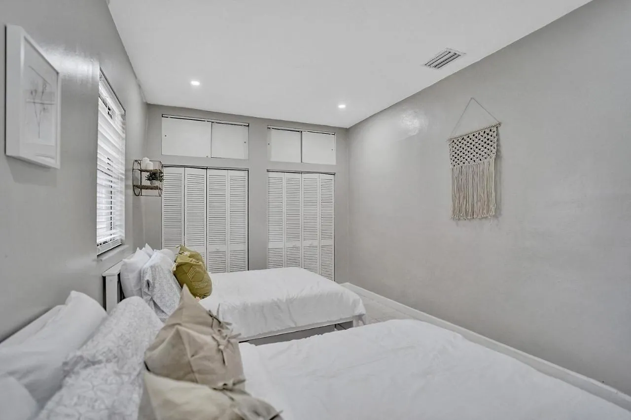 Villa Luxury Rattan Getaway