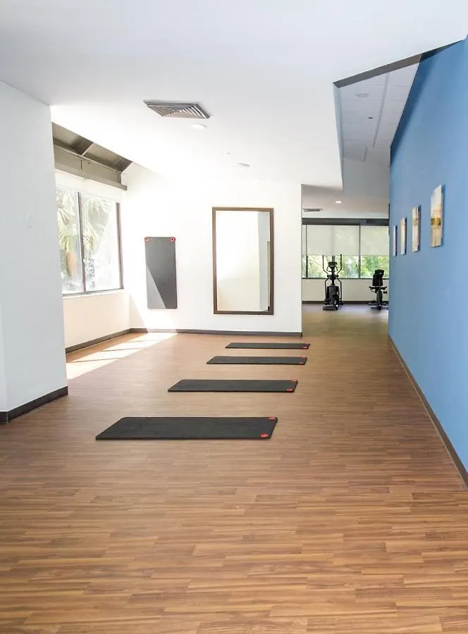 Comfort & Downtown Brickell-port Of 4*