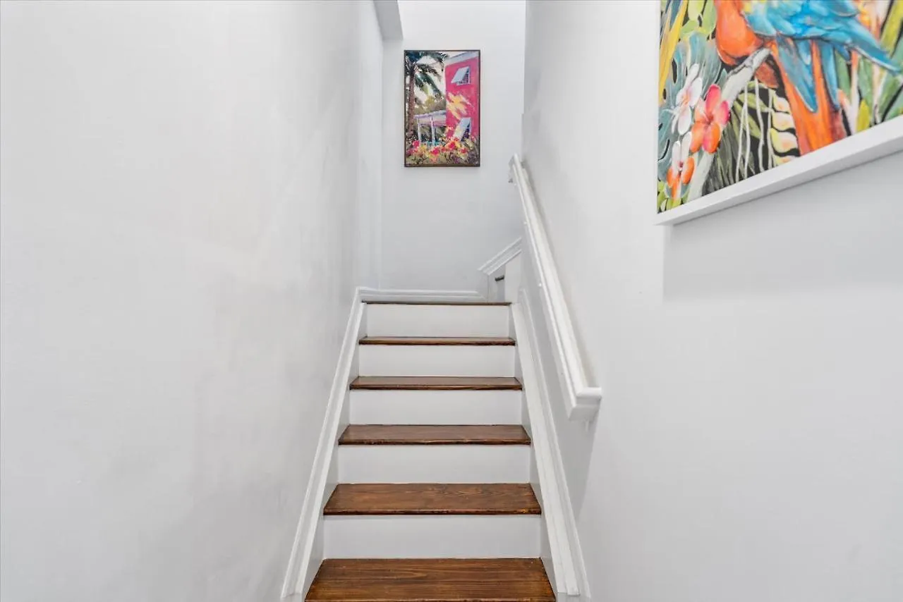 2/2 1/2 10 Mins To Airport 421 Apartment *
