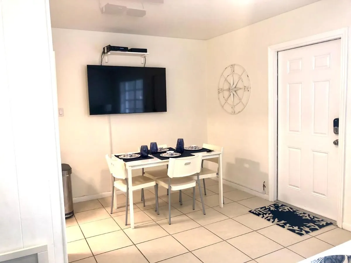 Gorgeous Beachy Chic In Key Biscayne 迈阿密