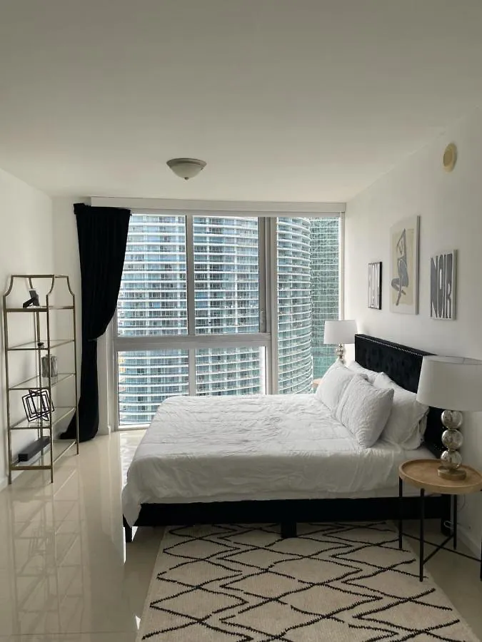 Iconbrickell Tower 3 W Residences Aparthotel Miami