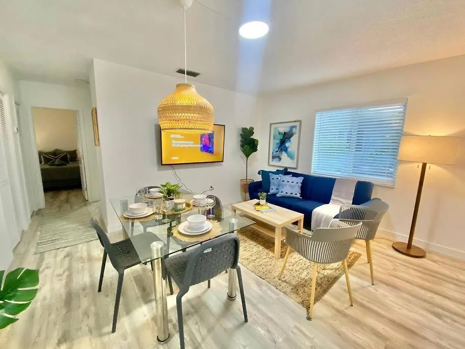 Beautiful & Relax Family House 2/1- Free Parking Holiday home Miami