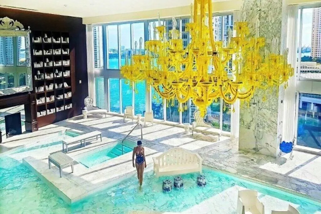 Luxury Waterfront In The Urban Oasis At Icon-brickell Free 公寓