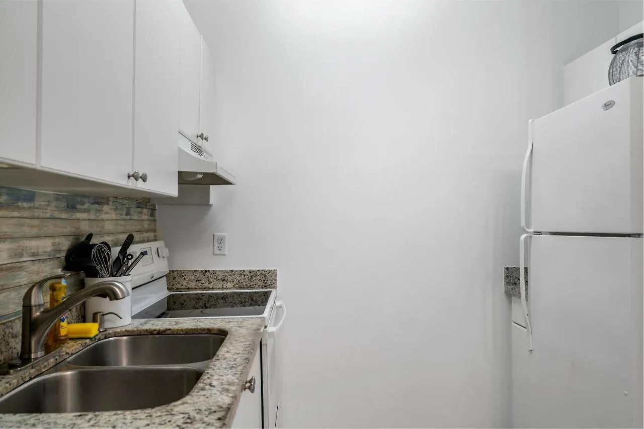Airport Getaway Apartmán *
