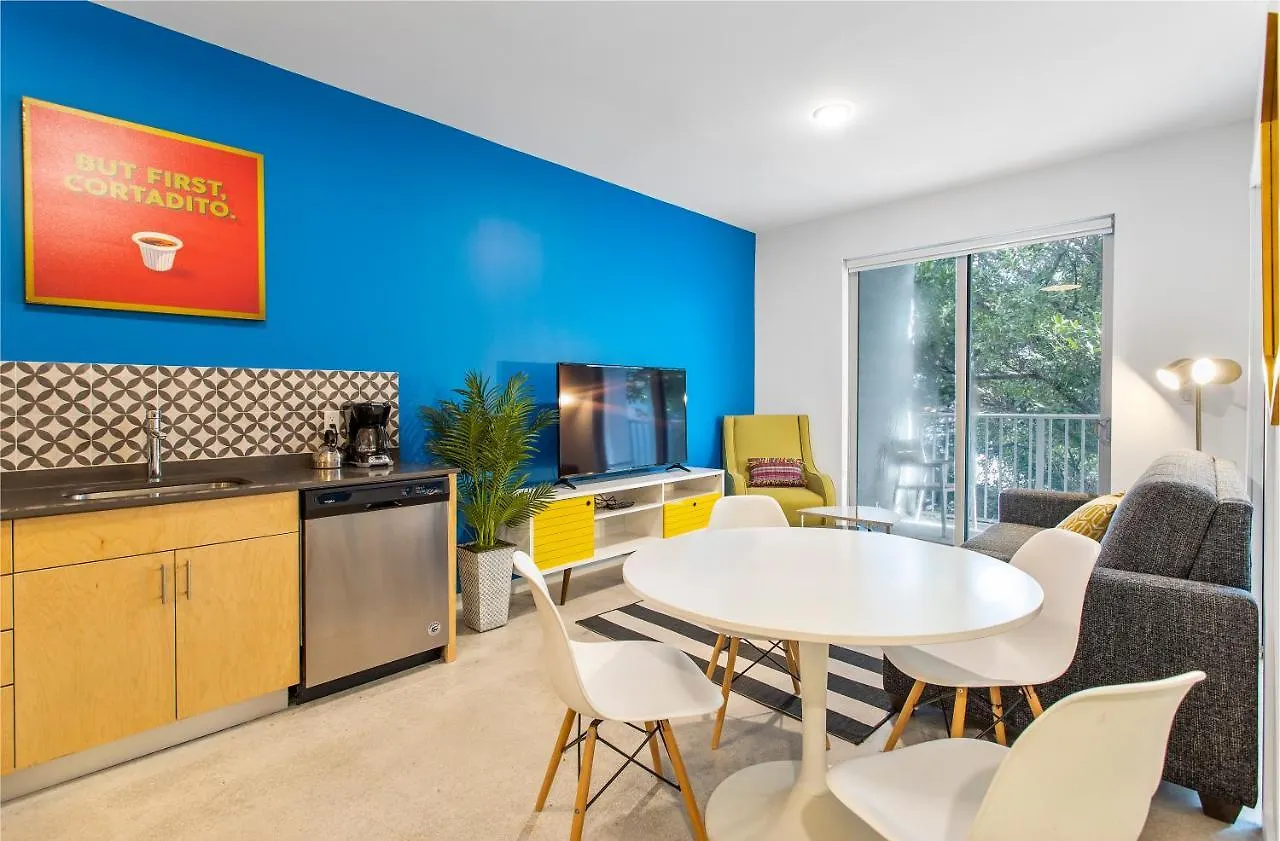 Little Havana 1 Bedroom Appartement *