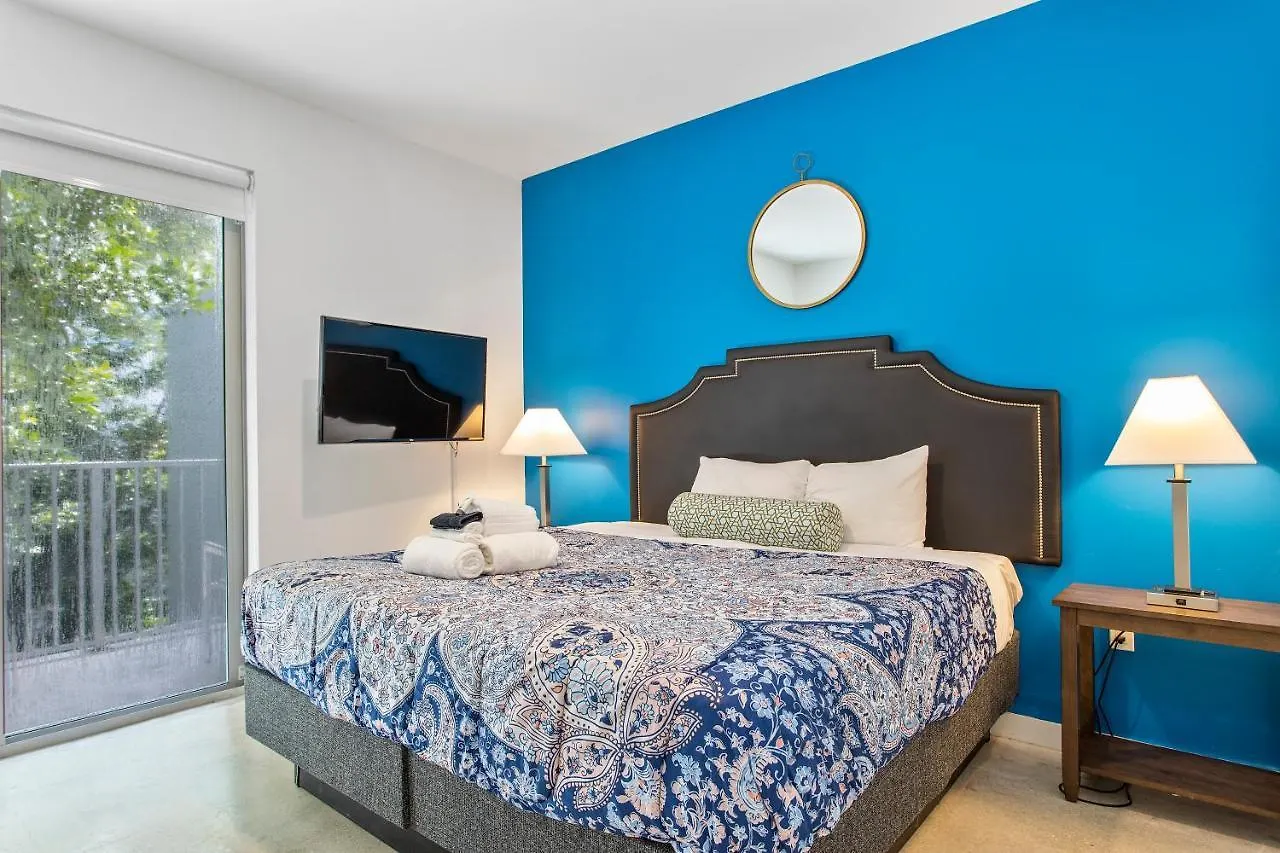 Little Havana 1 Bedroom