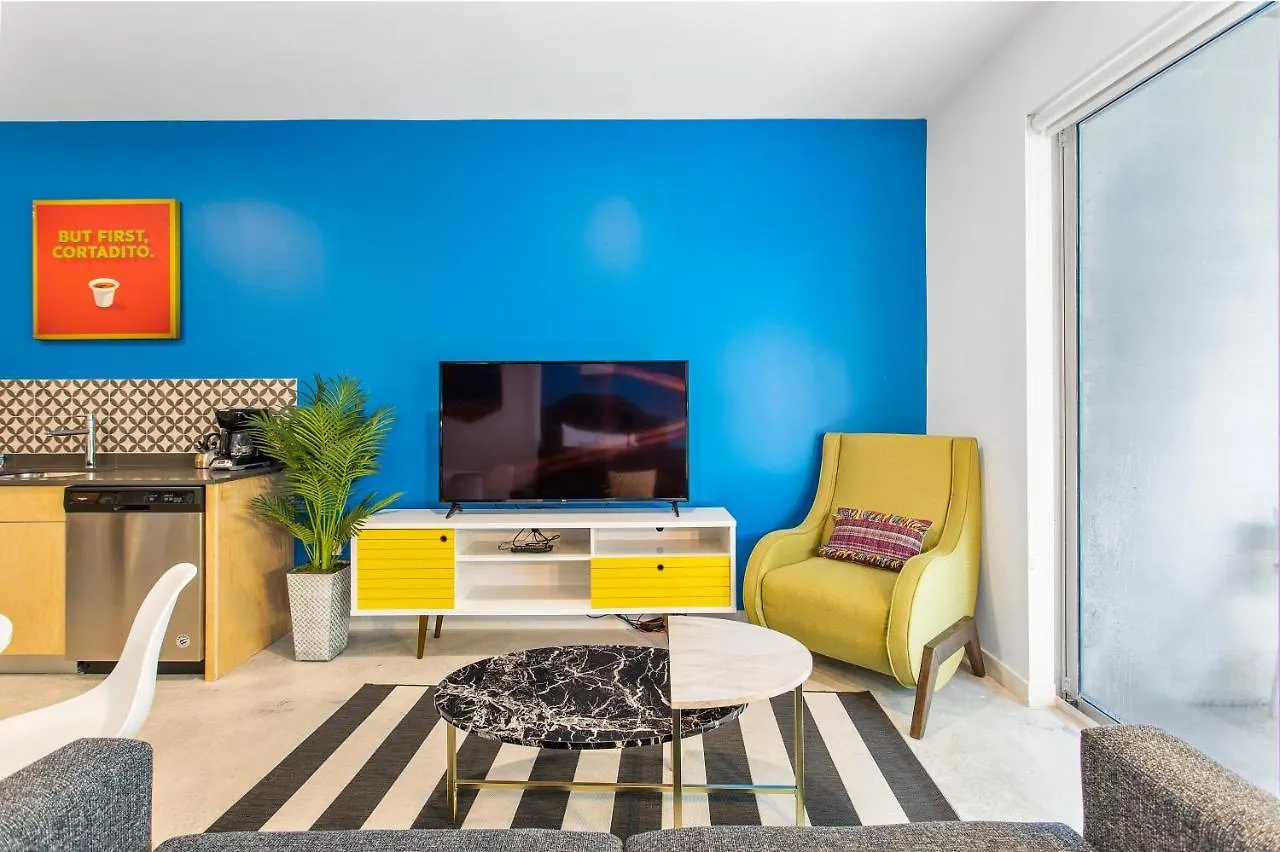 Little Havana 1 Bedroom Appartement *