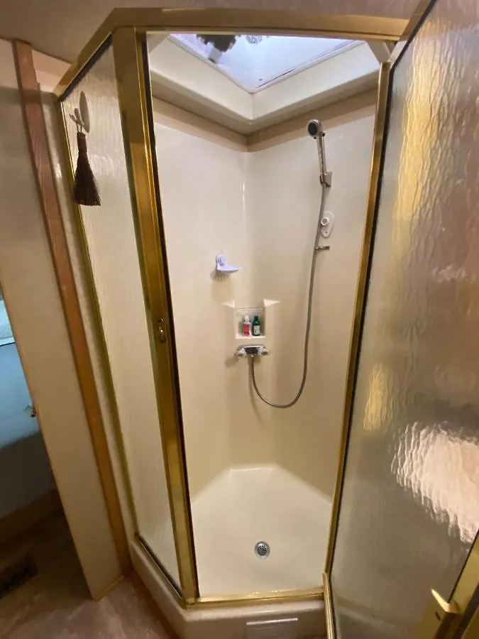Remodeled And Comfortable Rv - Free Parking