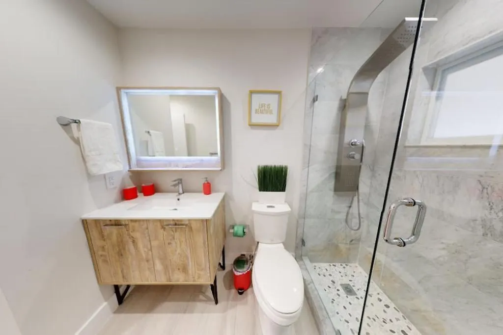 Spacious 6Br Miami Pool, Bb Court & Near Airport L03