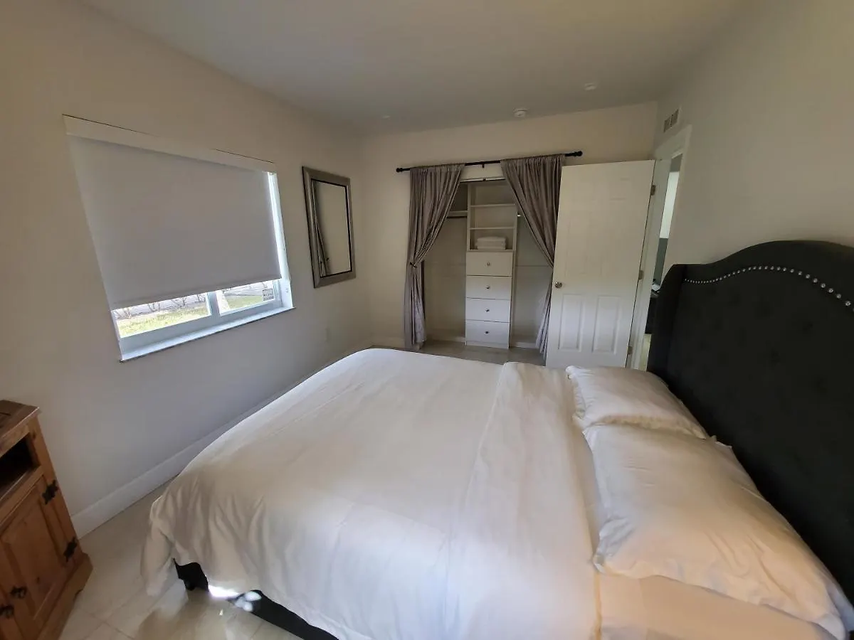 Vakantiehuis Miami-airport Oasis Vip House