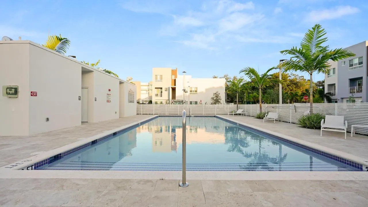 Lofts Of Aventura Apartment
