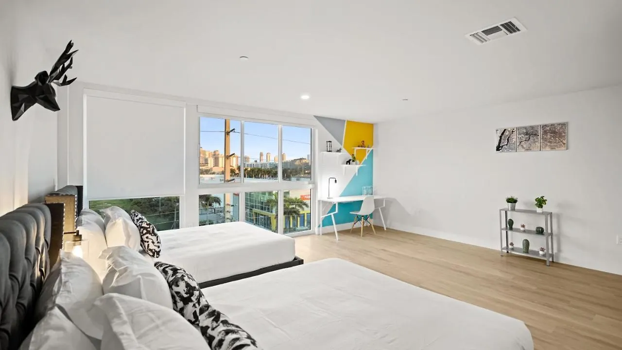 Apartment Lofts Of Aventura