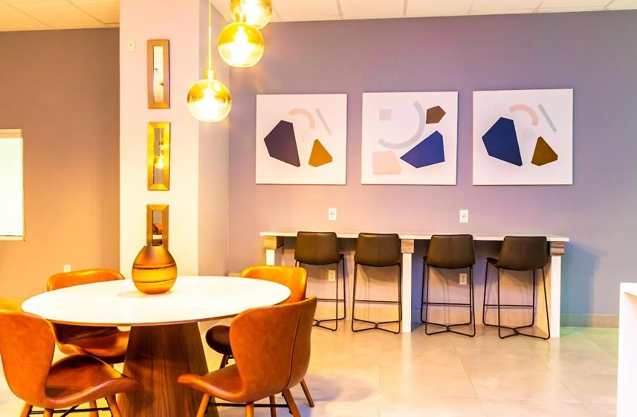 Blue Brickell Apartment *